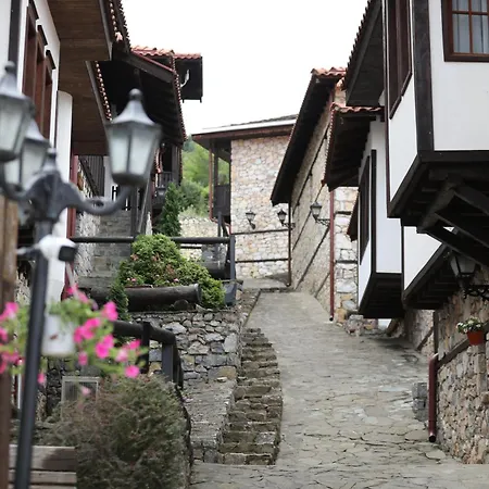 Hotel Macedonian Village &