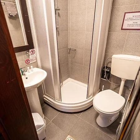 Hotel Macedonian Village & *