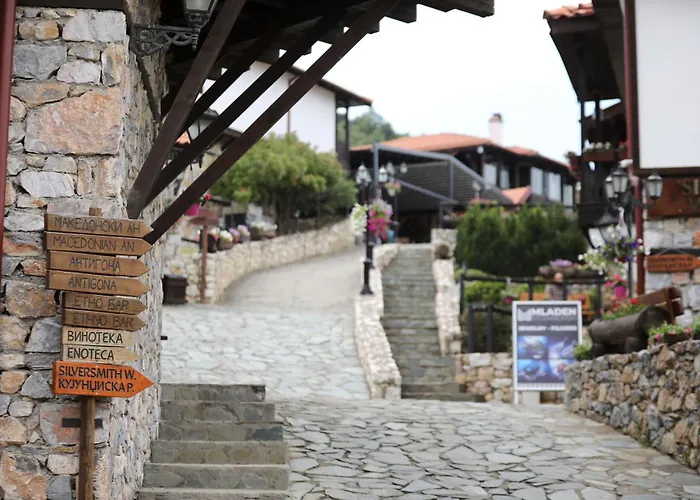 Hotel Macedonian Village &