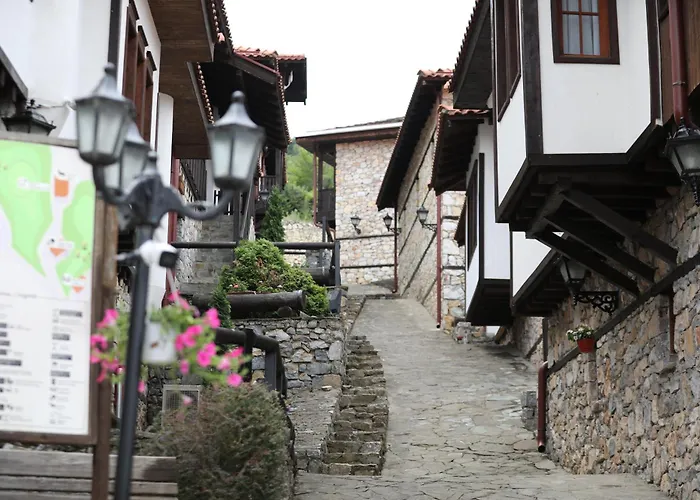 Hotel Macedonian Village &