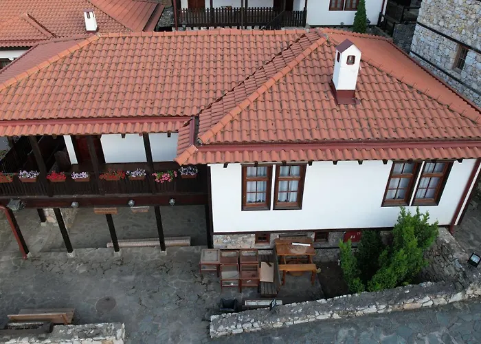 Hotel Macedonian Village & *