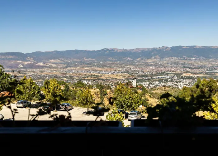 Hotel Macedonian Village & *