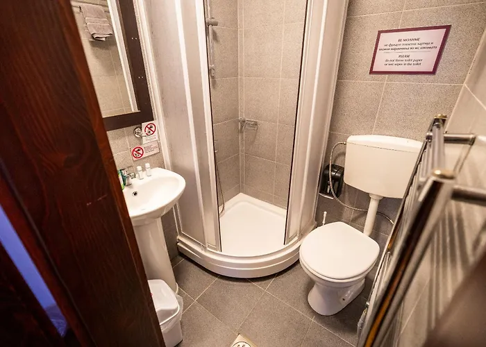 Hotel Macedonian Village & *